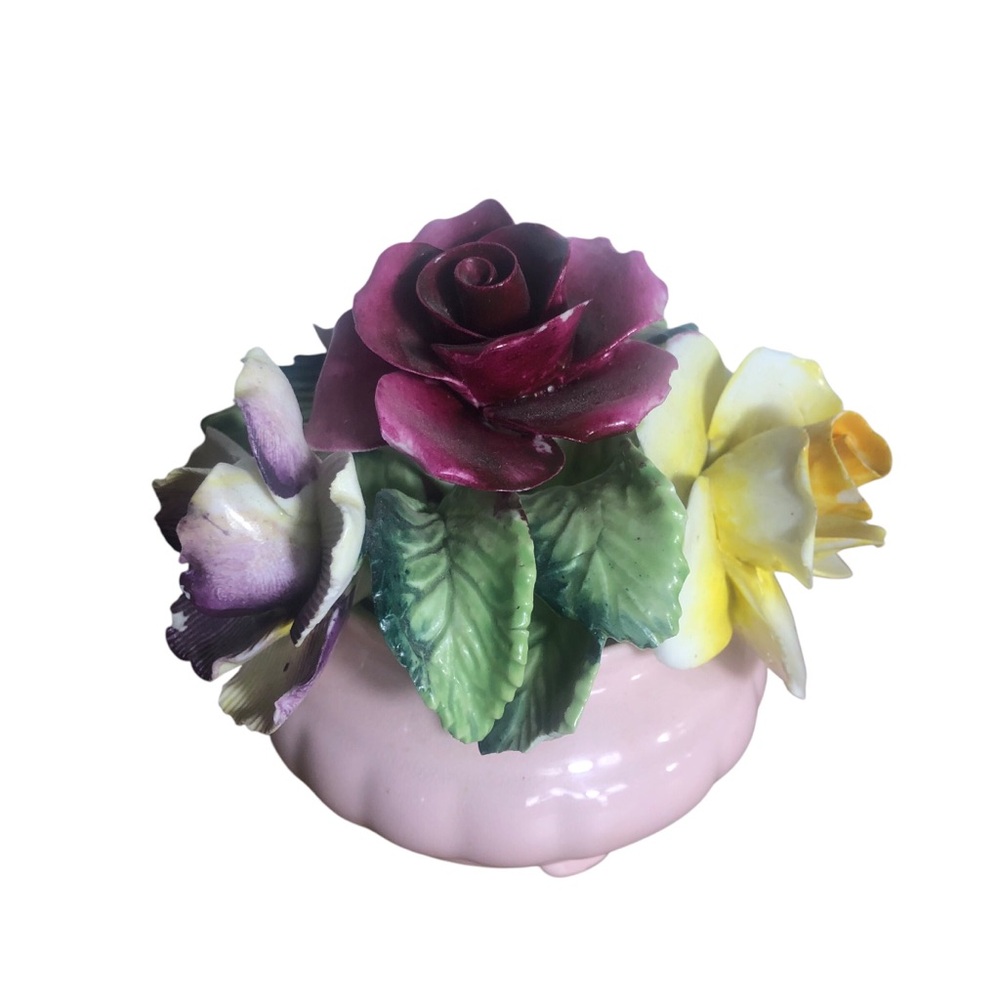 Vintage Radnor bone china flower bouquet figurine